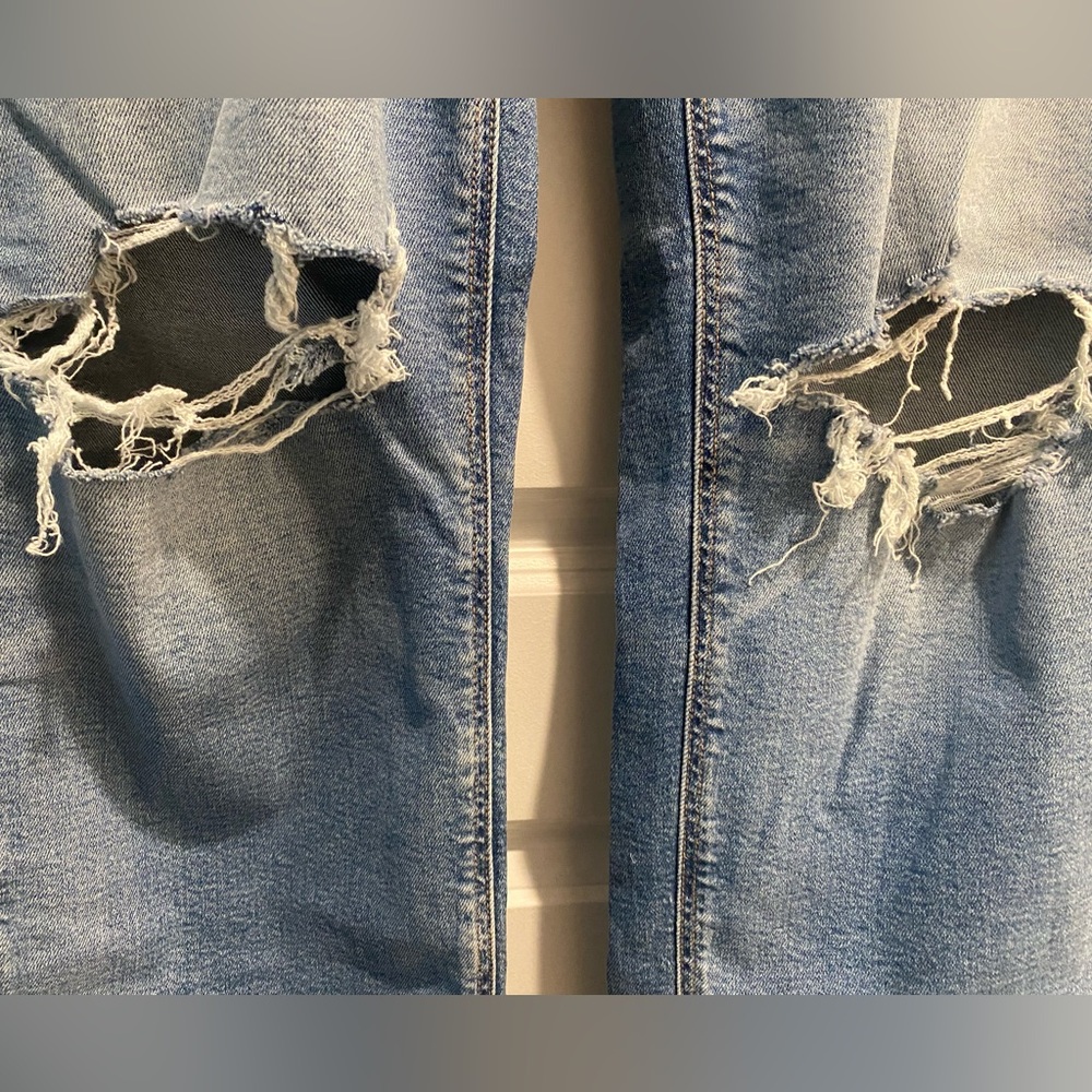 NWT American Eagle Outfitters Jeans, 14 L, curvy/straight!! Super cute!! - Picture 6 of 8